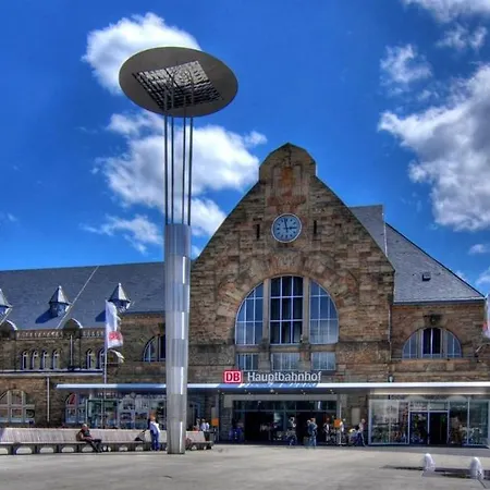 Am Bahnhof Aachen