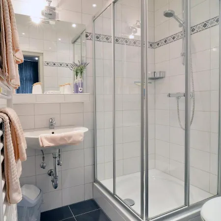 Отель Am Bahnhof