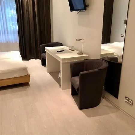 Am Bahnhof * Ахен