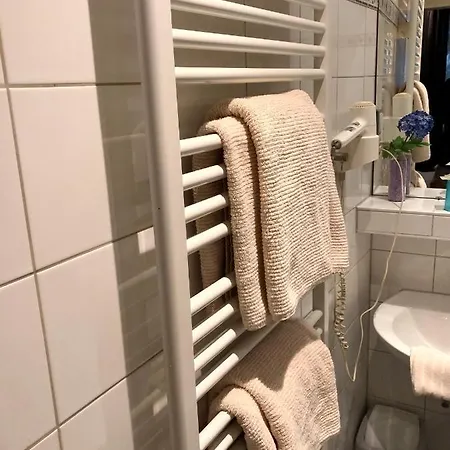 Отель Am Bahnhof *