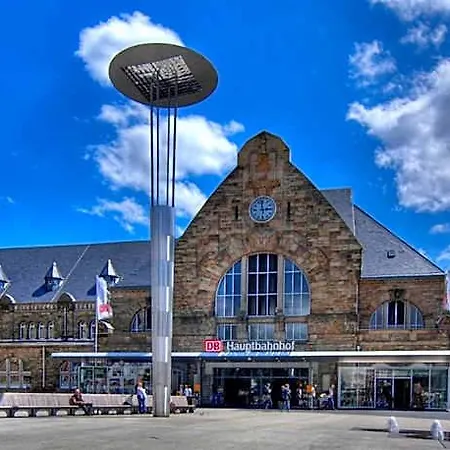 Am Bahnhof * آخن
